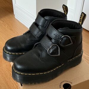 L9, Dr. Martens Black Devon Heart Leather Platform Boots